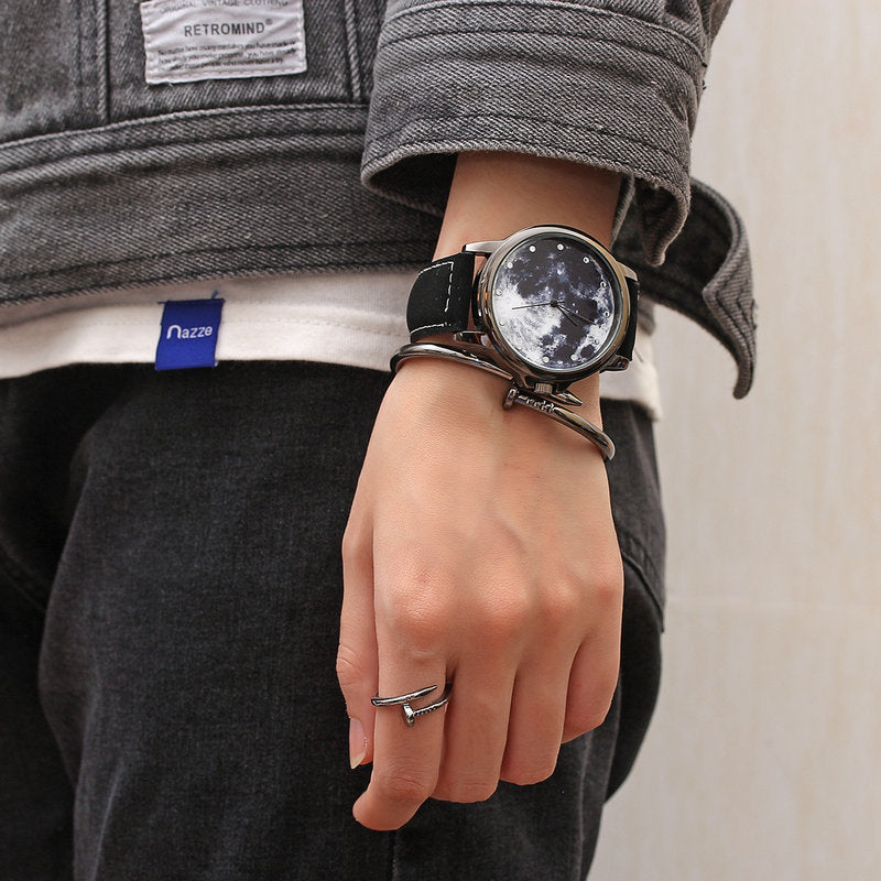 Quartz Moon Wristwatch