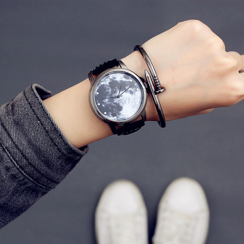 Quartz Moon Wristwatch